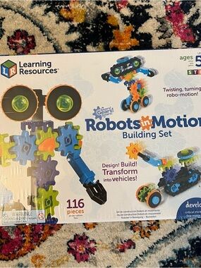 Learning Resources Gears! Gears! Gears! Robots in Motion Building Set new in box